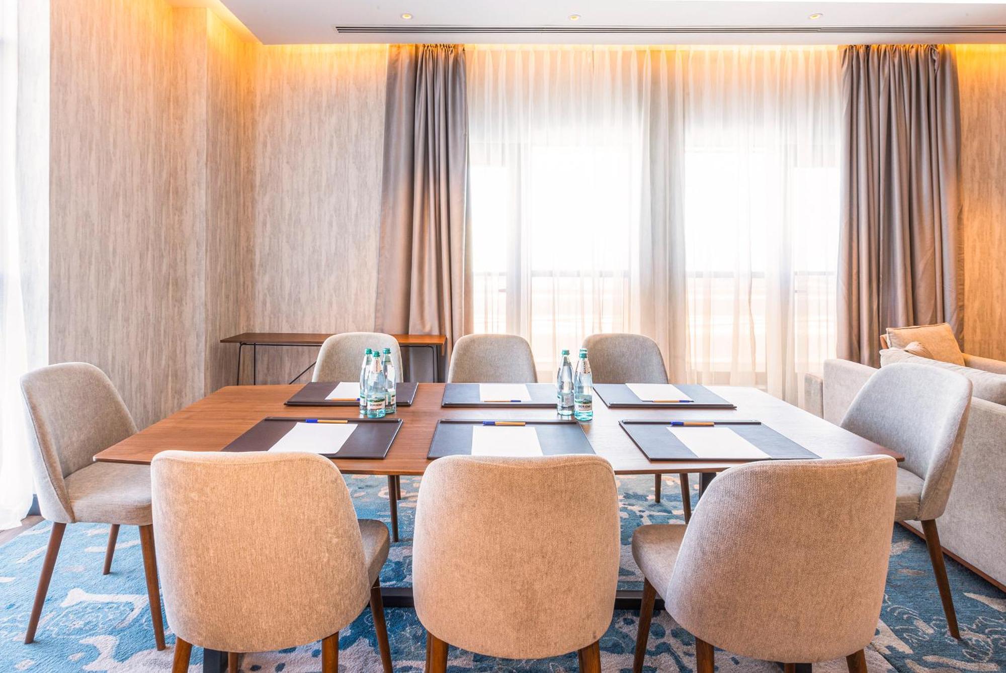 Hilton Garden Inn Samarkand Afrosiyob Exterior photo