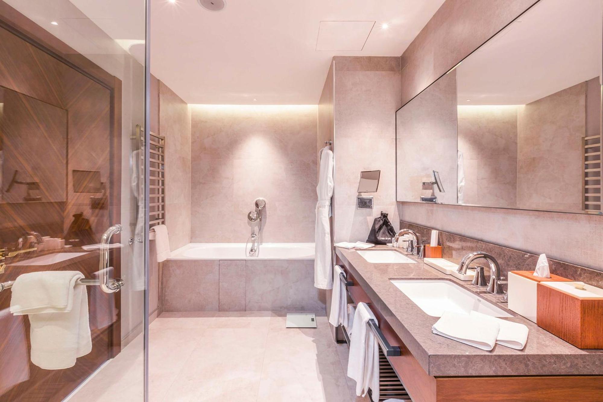 Hilton Garden Inn Samarkand Afrosiyob Exterior photo