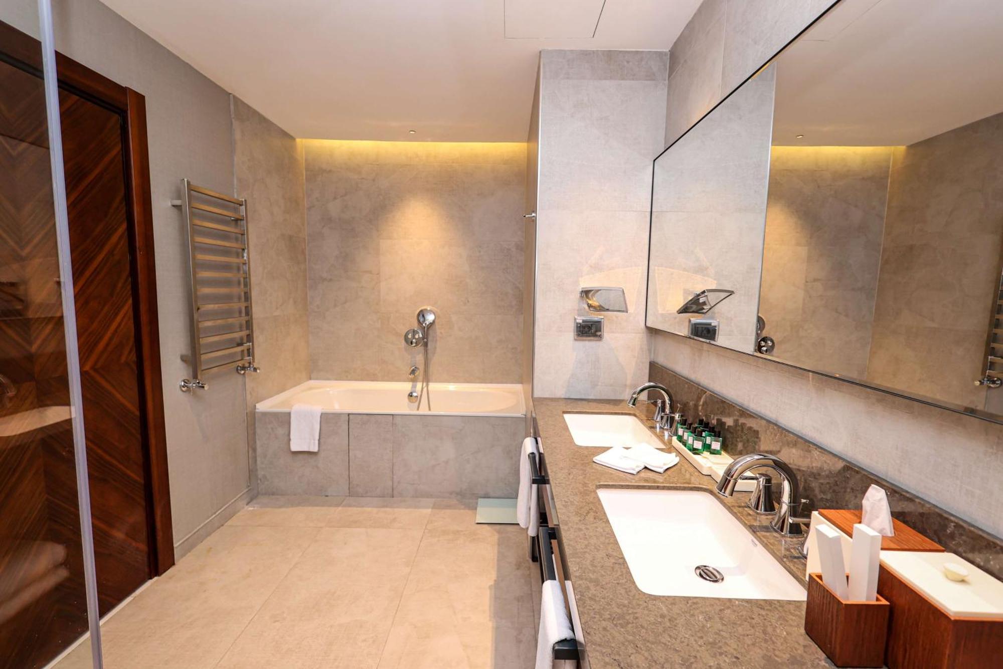 Hilton Garden Inn Samarkand Afrosiyob Exterior photo