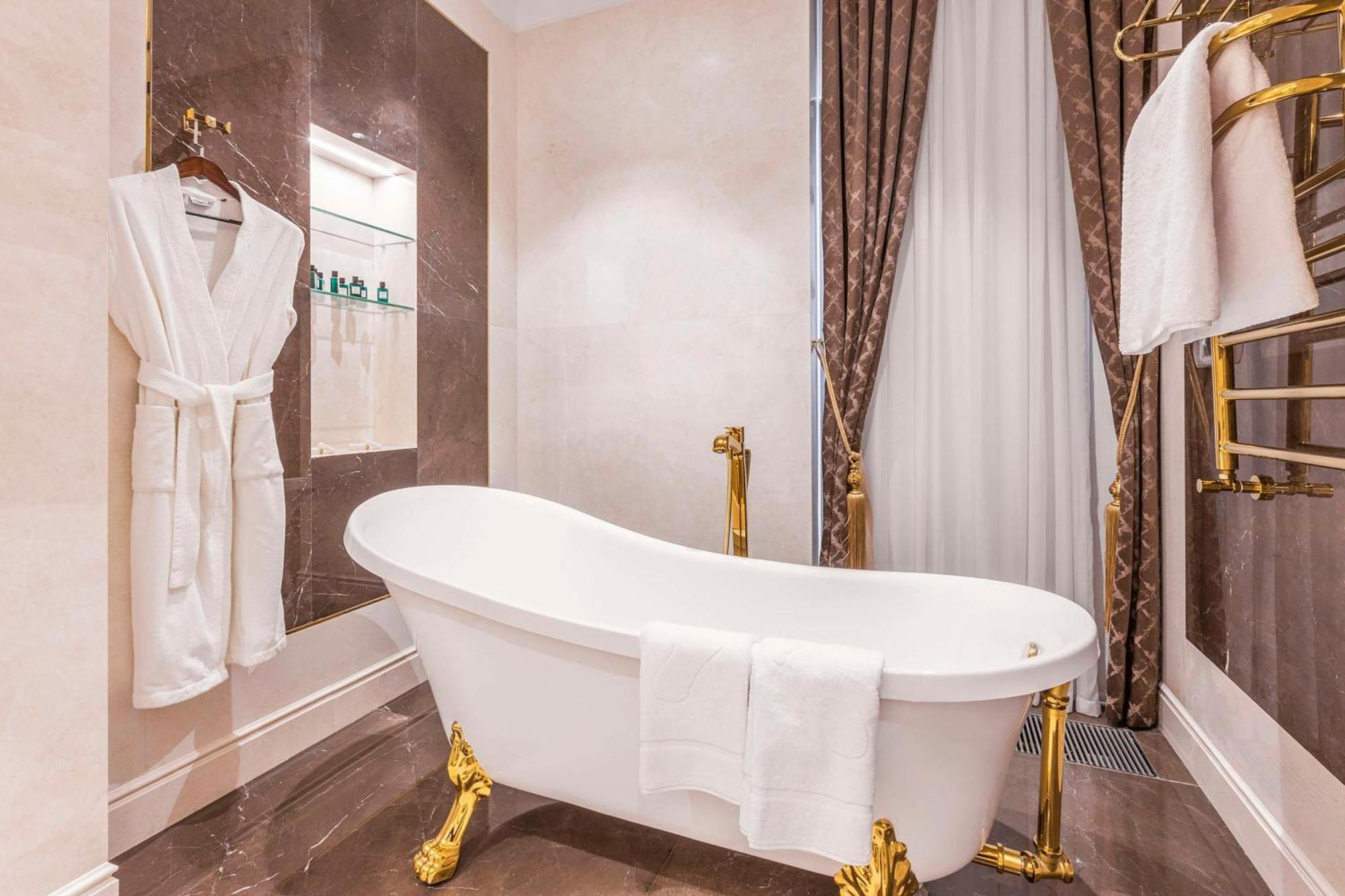 Hilton Garden Inn Samarkand Afrosiyob Exterior photo
